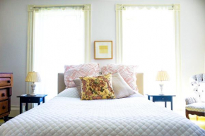 The Waldoboro Inn Room 1